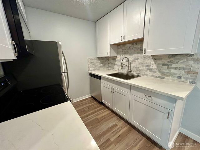 9623 S 248 Street #D4, Kent, WA 98030