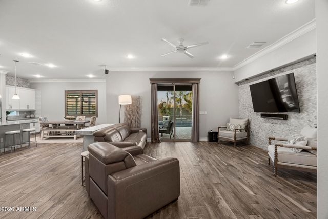 3752 W ABRAMS Drive, New River, AZ 85087