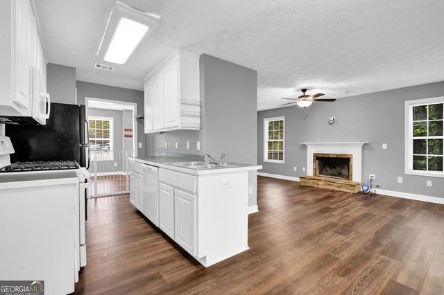 1081 Whispering Woods Drive, Canton, GA 30114