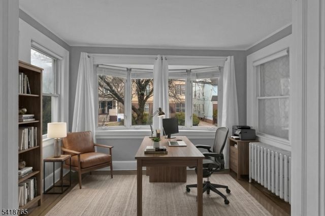 23 VARSITY RD, Newark City, NJ 07106