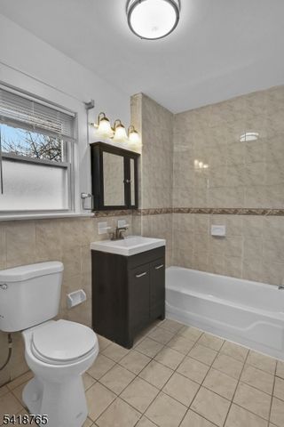 23 VARSITY RD, Newark City, NJ 07106