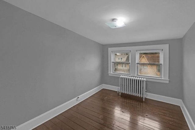 23 VARSITY RD, Newark City, NJ 07106