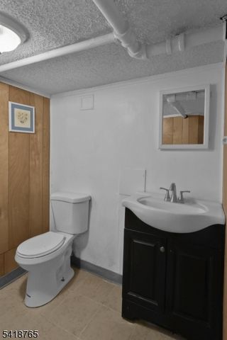 23 VARSITY RD, Newark City, NJ 07106