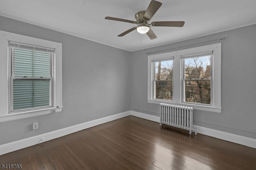 Image 19 of property listing at 23 VARSITY RD, Newark City, NJ 07106