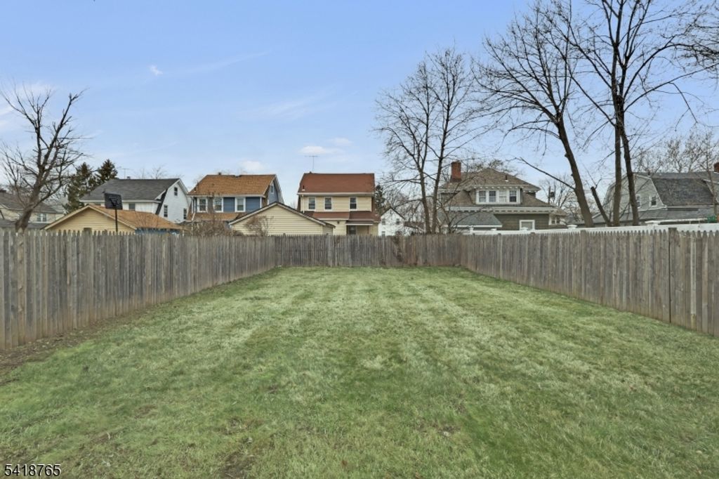 Image 29 of property listing at 23 VARSITY RD, Newark City, NJ 07106