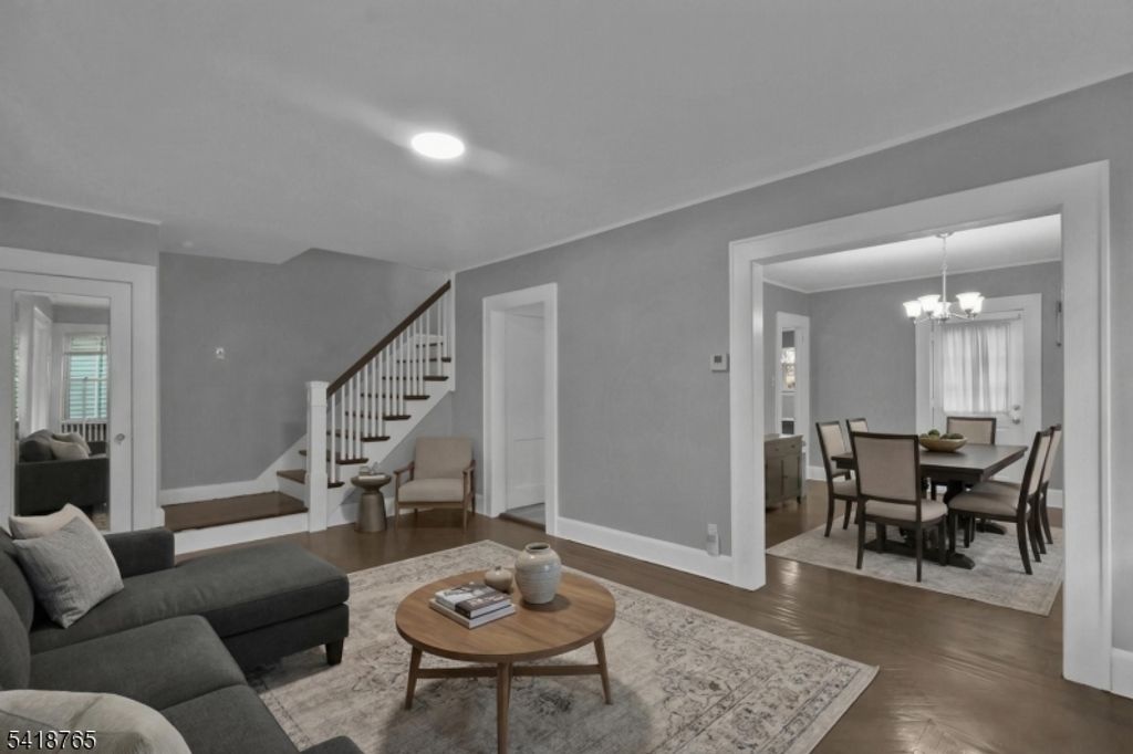 Image 9 of property listing at 23 VARSITY RD, Newark City, NJ 07106