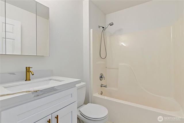 10411 SE 187th Court, Renton, WA 98055