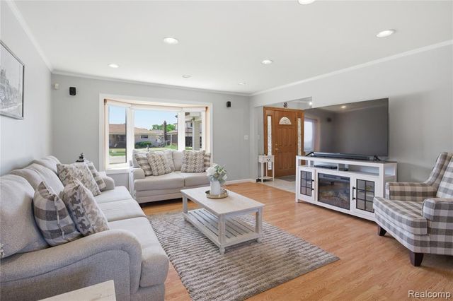 4171 Rose Mary Drive, Sterling Heights, MI 48310