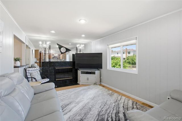 4171 Rose Mary Drive, Sterling Heights, MI 48310