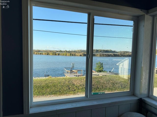 2939 County Road 206, Fremont, OH 43420