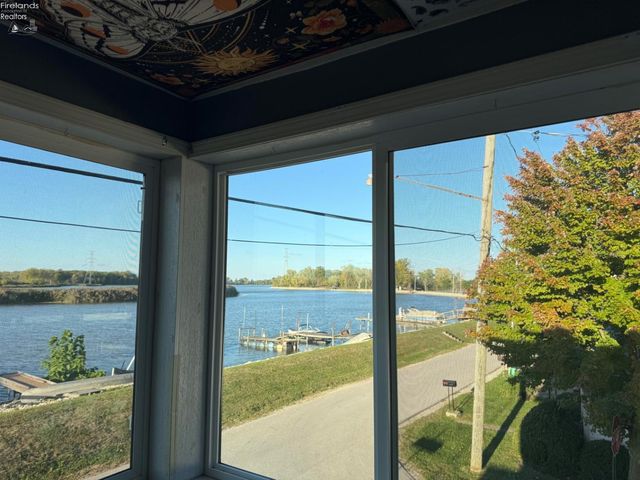 2939 County Road 206, Fremont, OH 43420