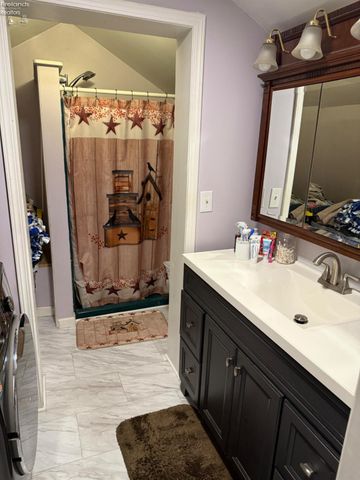 2939 County Road 206, Fremont, OH 43420