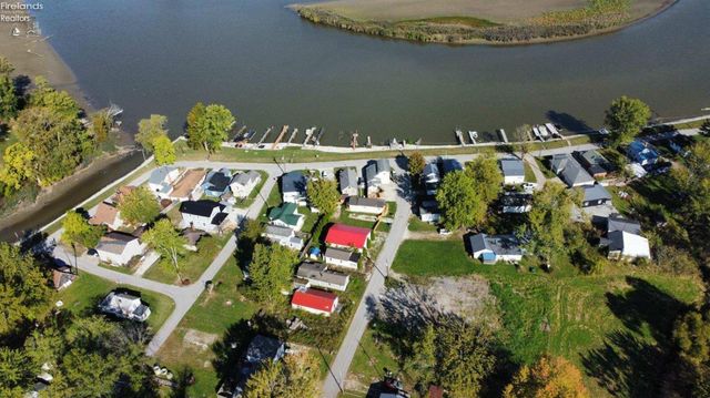 2939 County Road 206, Fremont, OH 43420