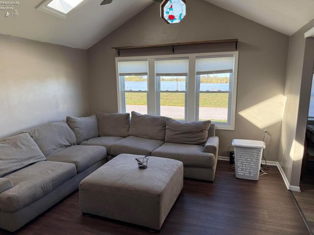 2939 County Road 206, Fremont, OH 43420