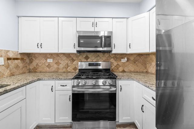 761 Colorado Court, Carol Stream, IL 60188
