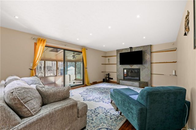 32420 Tracy Lane, Solon, OH 44139