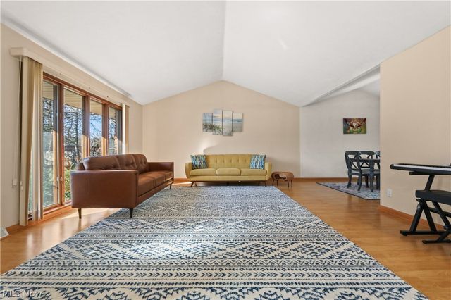 32420 Tracy Lane, Solon, OH 44139