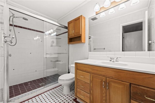 32420 Tracy Lane, Solon, OH 44139