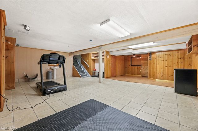 32420 Tracy Lane, Solon, OH 44139