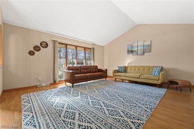 32420 Tracy Lane, Solon, OH 44139