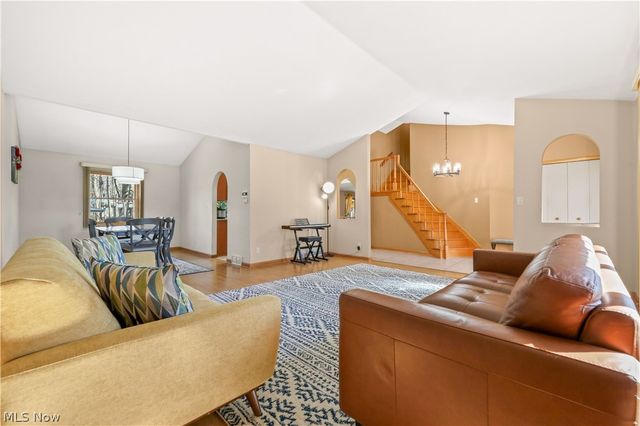 32420 Tracy Lane, Solon, OH 44139