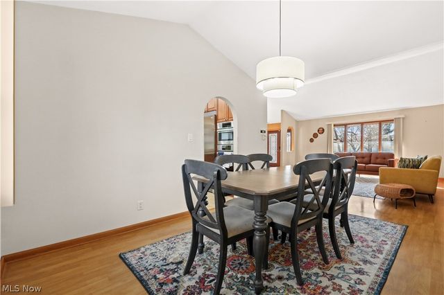 32420 Tracy Lane, Solon, OH 44139