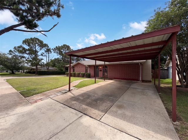 1102 Hillwood Drive, Lewisville, TX 75067