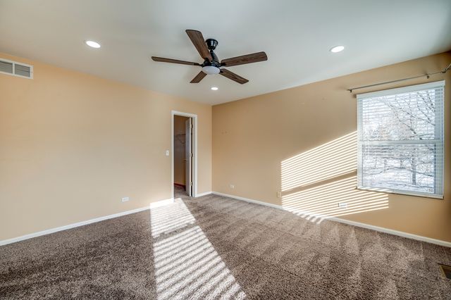 4055 Blackstone Drive 4055, Aurora, IL 60504