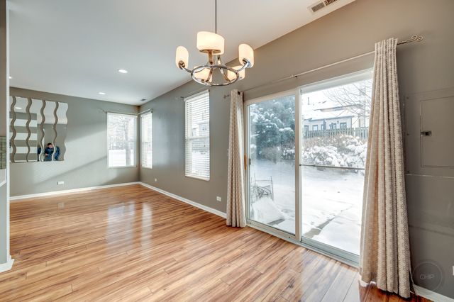 4055 Blackstone Drive 4055, Aurora, IL 60504