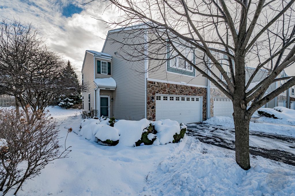 4055 Blackstone Drive 4055, Aurora, IL 60504