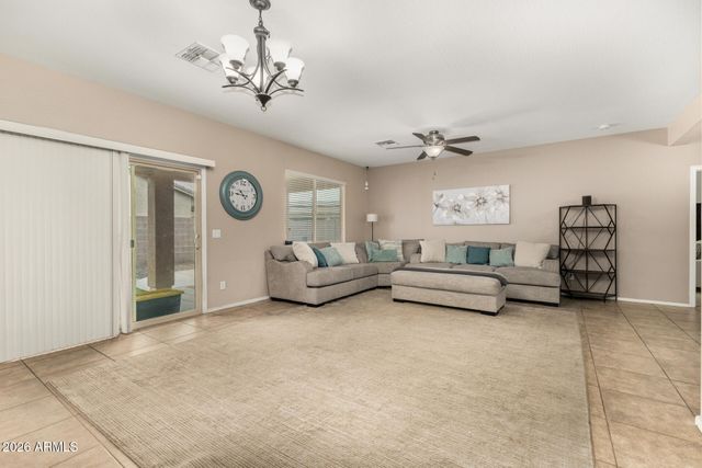 5718 W PECAN Road, Laveen, AZ 85339