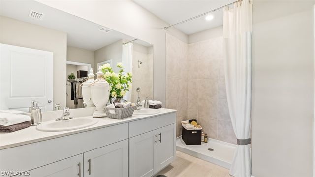 4063 PEACEFUL RIVER LN, Fort Myers, FL 33905