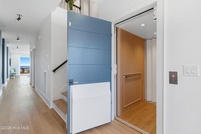 3503 Ocean Drive W, Emerald Isle, NC 28594