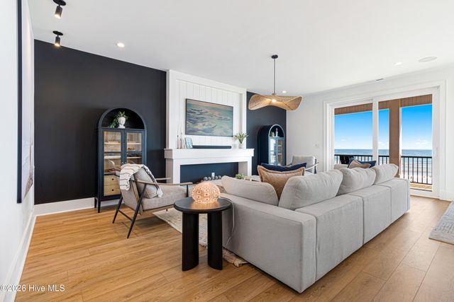 3503 Ocean Drive W, Emerald Isle, NC 28594