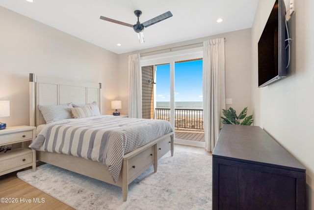 3503 Ocean Drive W, Emerald Isle, NC 28594