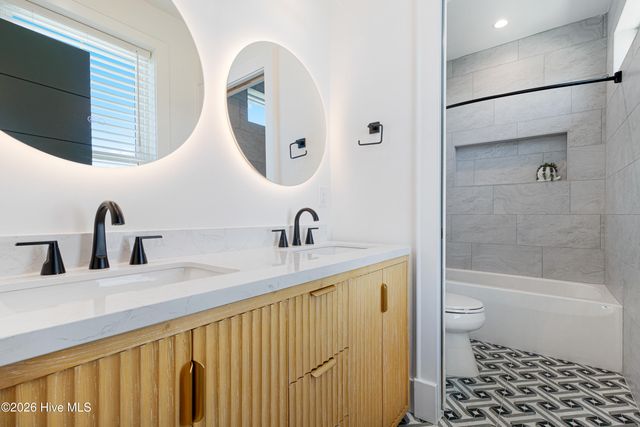 3503 Ocean Drive W, Emerald Isle, NC 28594