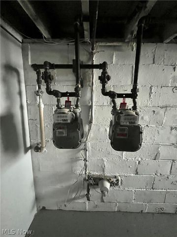 66 Wise Street, Akron, OH 44304