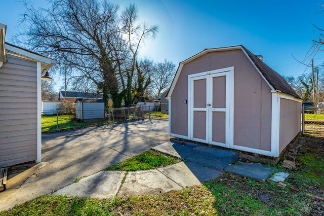 1908 Cleveland Avenue, Chattanooga, TN 37404