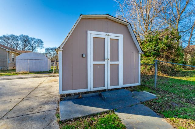 1908 Cleveland Avenue, Chattanooga, TN 37404