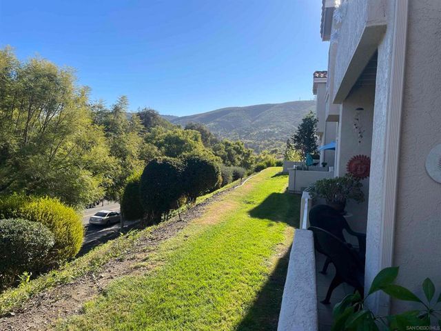 1680 Via Caminar, San Marcos, CA 92078