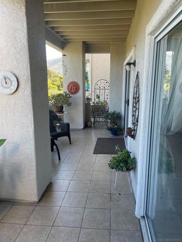 1680 Via Caminar, San Marcos, CA 92078