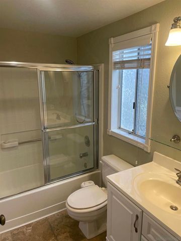 1680 Via Caminar, San Marcos, CA 92078