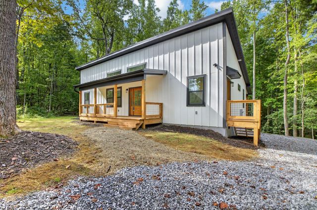 1008 Bell Mountain Road, Zirconia, NC 28790