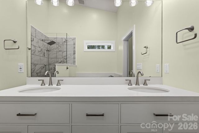 1008 Bell Mountain Road, Zirconia, NC 28790