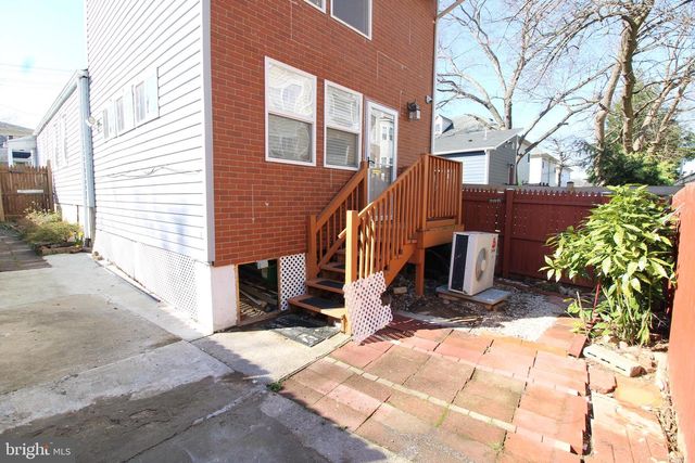 24 E REED AVE, Alexandria, VA 22305