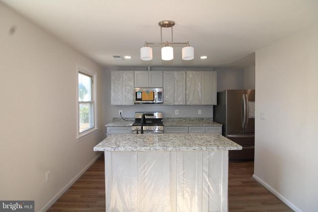24 E REED AVE, Alexandria, VA 22305