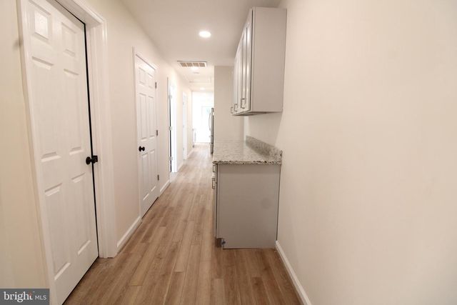 24 E REED AVE, Alexandria, VA 22305