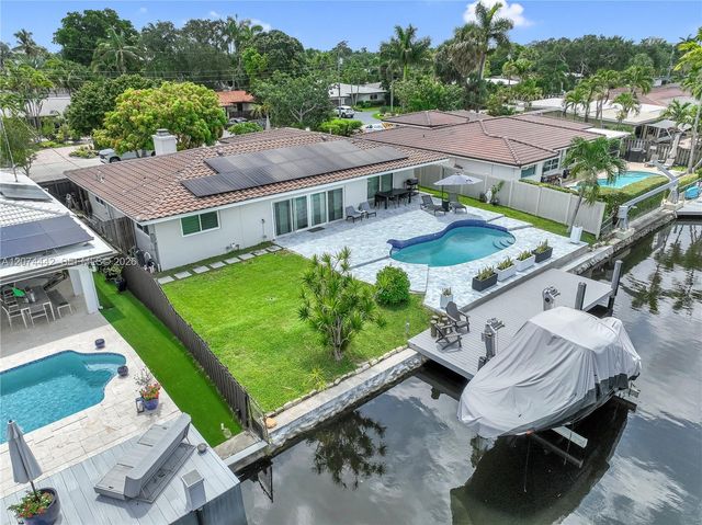 2225 NE 16th Avenue, Wilton Manors, FL 33305