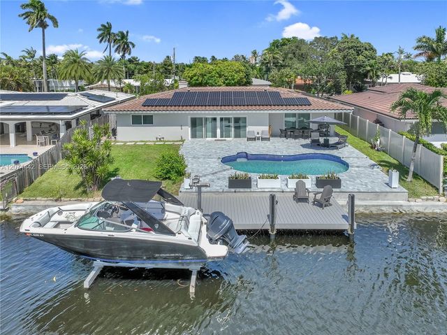 2225 NE 16th Avenue, Wilton Manors, FL 33305