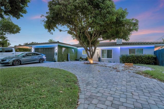 2225 NE 16th Avenue, Wilton Manors, FL 33305